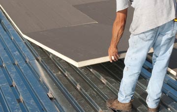 benefits of insulating Rockgreen flat roofing